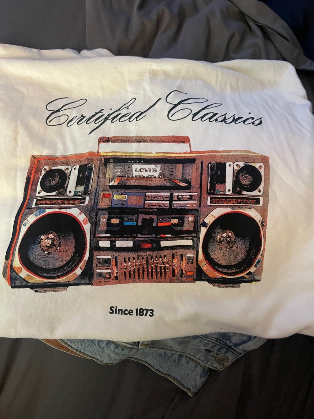 Levi's White Graphic Tee with Black Logo